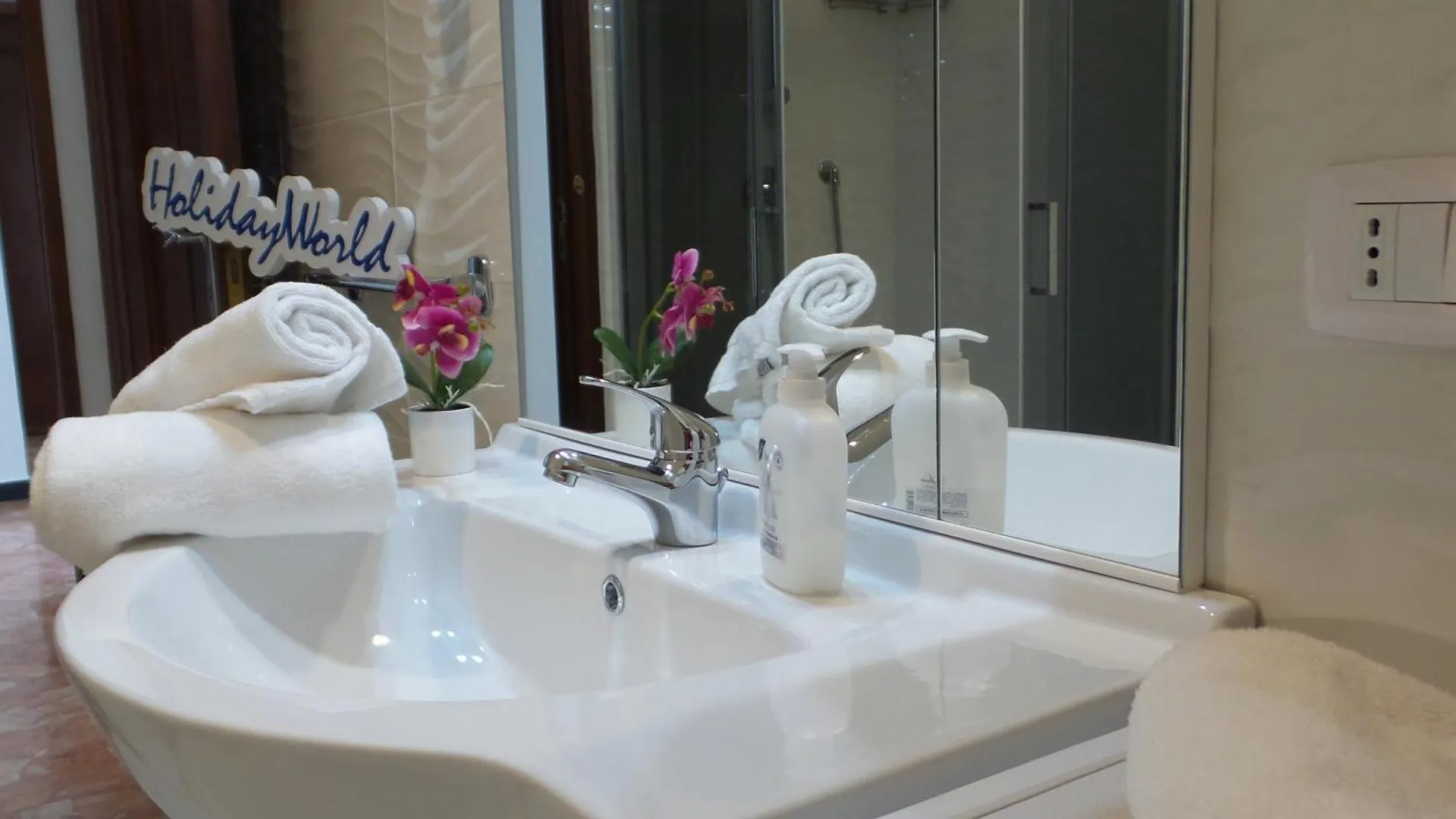 Casa Undici Bis By Holiday World Gênes Appartement